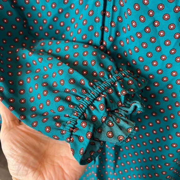 Cece | Ponderosa Pine Green Ruffle Blouse | NWT Polka Dot | XS - Picture 4 of 8